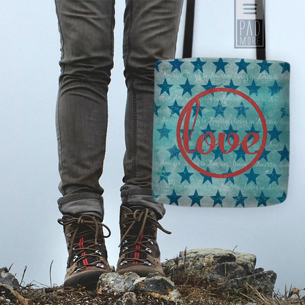 Love Living in America Tote bag