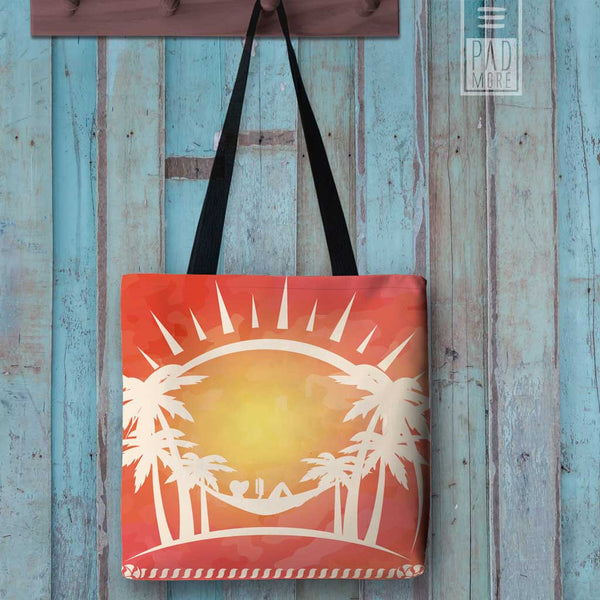 Reading Under the Sun Tote bag